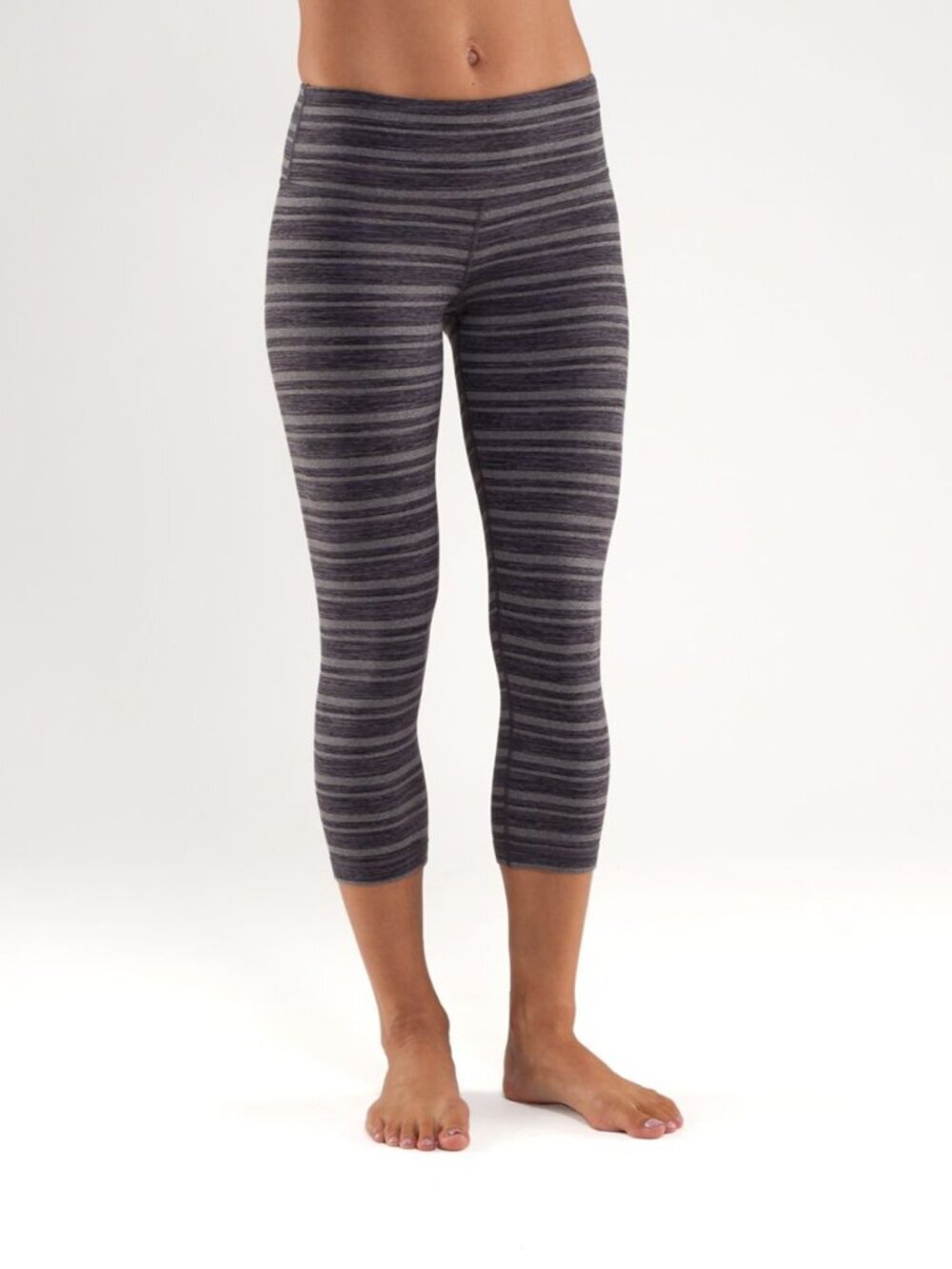 Lululemon Wunder Under Crops in Black Stripes Galore